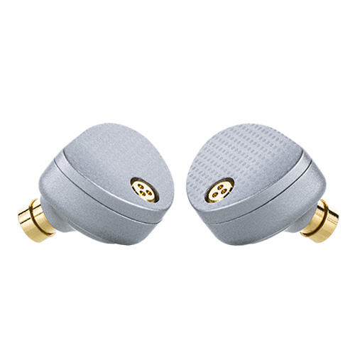 Moondrop Aria 2 earpieces with brass nozzle detail Moondrop Aria 2 earpieces with brass nozzle detail