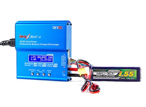 IMAX B6AC V2 AC-DC balance charger connected to a LiPo battery