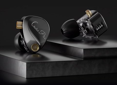 KZ Castor Pro dual dynamic driver IEM shell showing glossy faceplate design KZ Castor Pro dual dynamic driver IEM shell showing glossy faceplate design