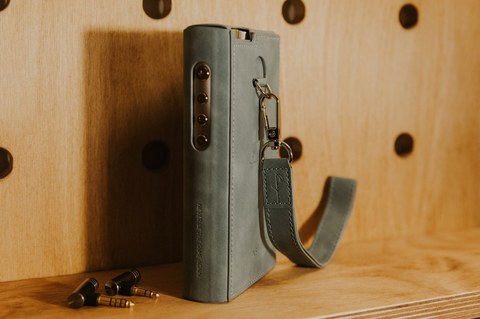 Cayin N8iii DAP in leather case with wrist strap Cayin N8iii DAP in leather case with wrist strap