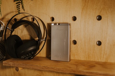 Cayin N8iii flagship tube DAP rear panel with N8III engraving Cayin N8iii flagship tube DAP rear panel with N8III engraving
