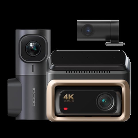 DDPAI Z60 Pro 3-channel dash cam setup with MINI2X interior camera
