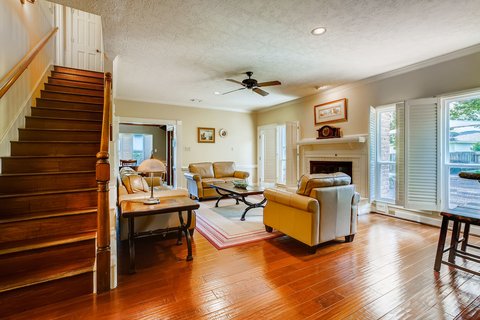 Hardwood living room floor suited for either RS20 Pro or RS20 Max cleaning