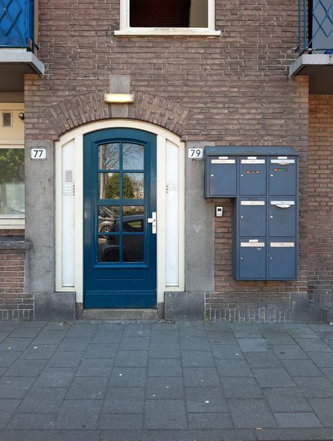 Front door entry point with intercom similar to Y3000FVP Plus installation Front door entry point with intercom similar to Y3000FVP Plus installation