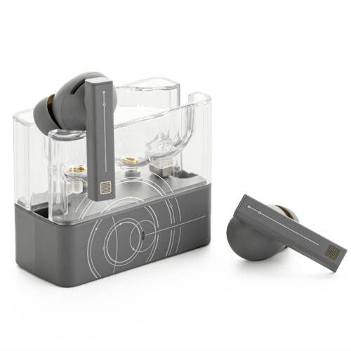 Moondrop true wireless earbuds and charging case that pair with the MOONDROP Link app Moondrop true wireless earbuds and charging case that pair with the MOONDROP Link app