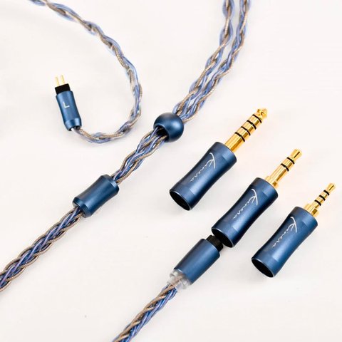 Kinera Ace 2.0 upgrade cable modular plugs closeup Kinera Ace 2.0 upgrade cable modular plugs closeup