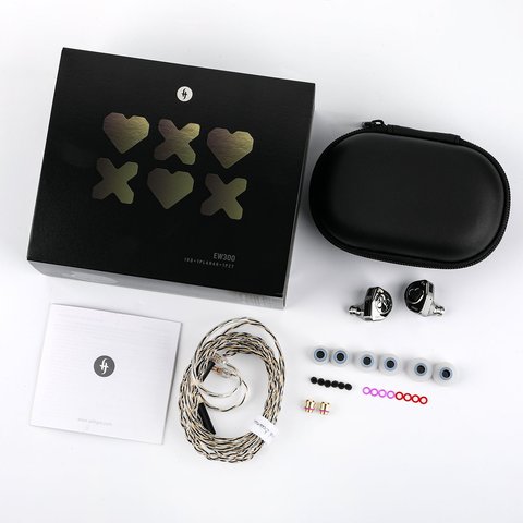 Simgot EW300 box and accessories Simgot EW300 box and accessories
