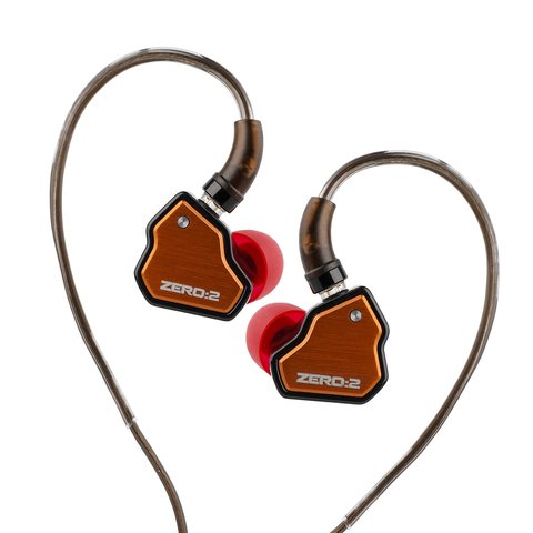 Detachable cable connector comparison shot for budget dynamic driver IEM Detachable cable connector comparison shot for budget dynamic driver IEM