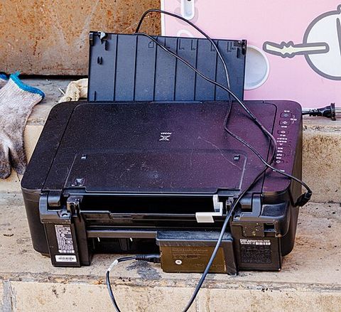 Compact Canon PIXMA inkjet all-in-one printer similar in design to the MP160 model Compact Canon PIXMA inkjet all-in-one printer similar in design to the MP160 model
