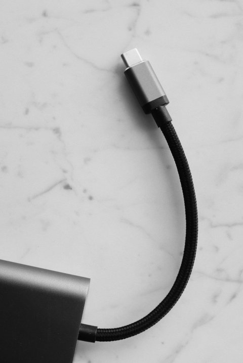 Close up of a USB-C cable connector similar to the Kamvas 13 data cable Close up of a USB-C cable connector similar to the Kamvas 13 data cable
