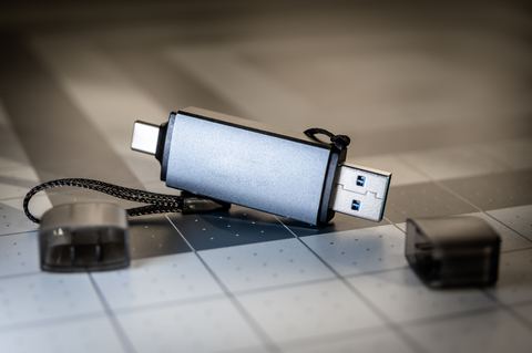 USB flash drive that Windows 10 fails to detect when plugged in USB flash drive that Windows 10 fails to detect when plugged in